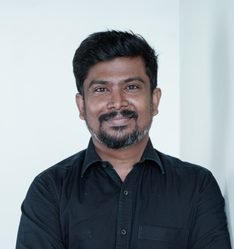 Helping Manufacturers Connect Machines, Data, and Decisions